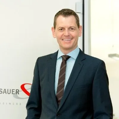 Markus Neumayr profile